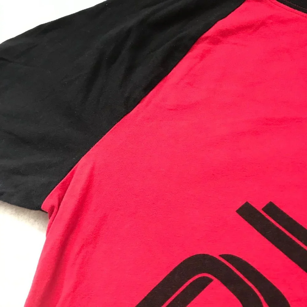 True Religion Mens TRUE DIAG Raglan Tee Short Sleeve Red Black 100% Cotton Large